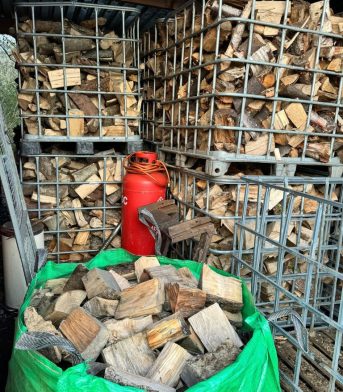 logs-1
